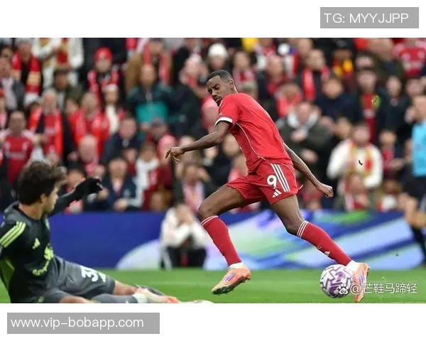 深度剖析拉门斯的门将之路:无可挑剔的表现与稳定性分析