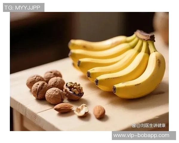 科林斯提醒球迷注意饮食健康多吃香蕉补充纤维营养