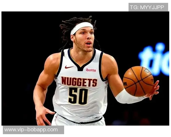 戈登表现抢眼16投7中贡献全队第二高23分并有6篮板4助攻及7罚球命中